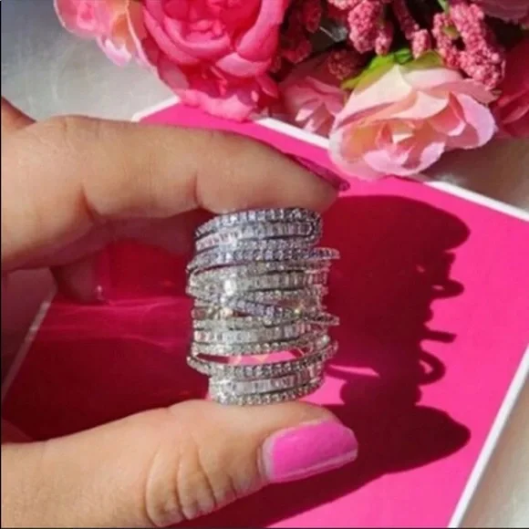 💯 NEW 6.4 CT 925 STERLING SILVER DIAMOND RING, CUTE RING, SHINY RING.